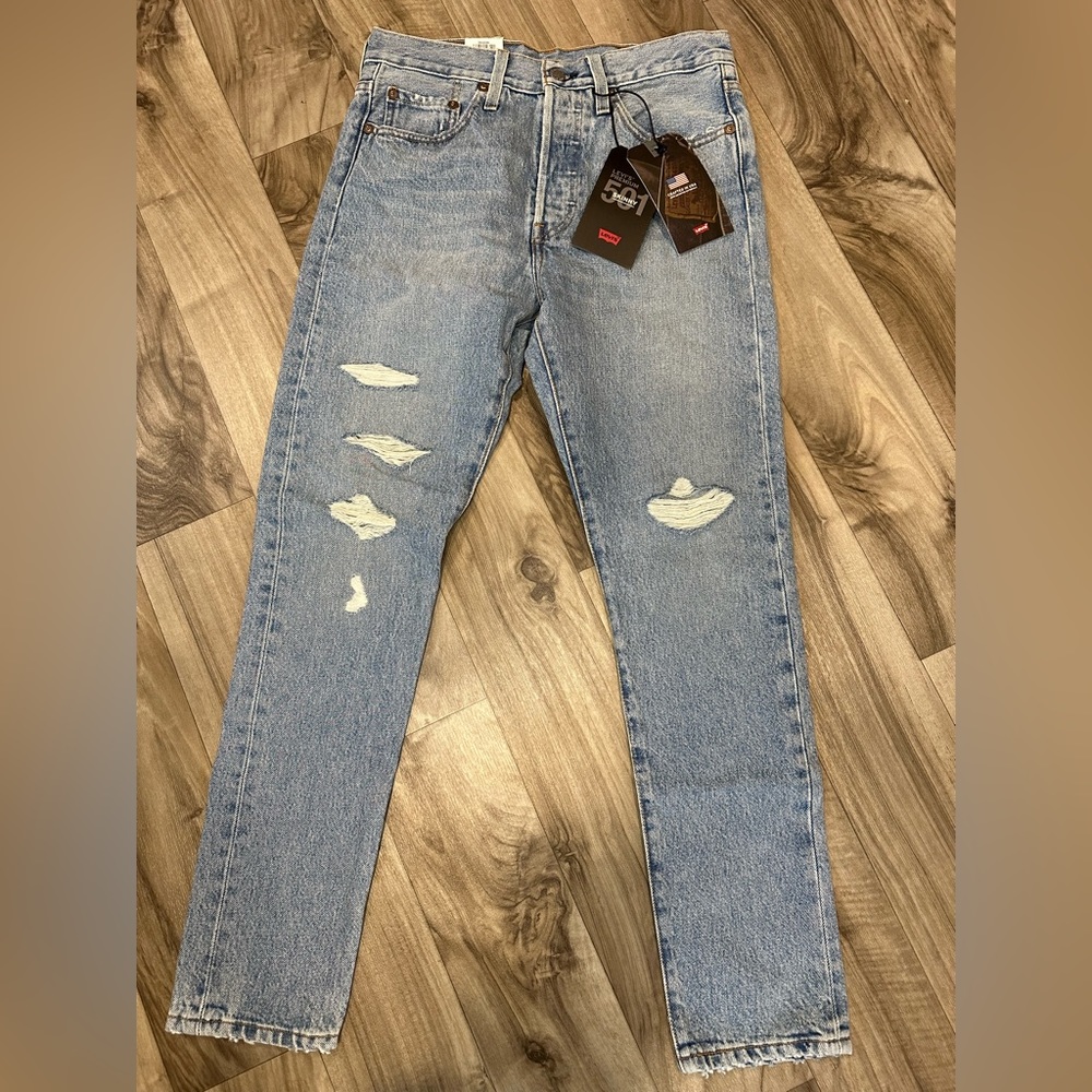 NWT Levi 501 High Rise Skinny Jean